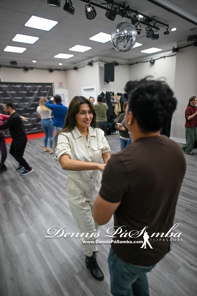 Salsa Bachata Cumbia Zouk KiZomba Dance Class In chicago Dennispasamb.com / Text or Call (717) PASAMBA Private Dance and Group dance Lessons