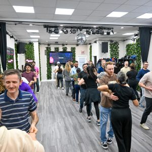 Salsa Bachata Dance Class In chicago Dennispasamb.com / Text or Call (717) PASAMBA Private Dance and Group dance Lessons